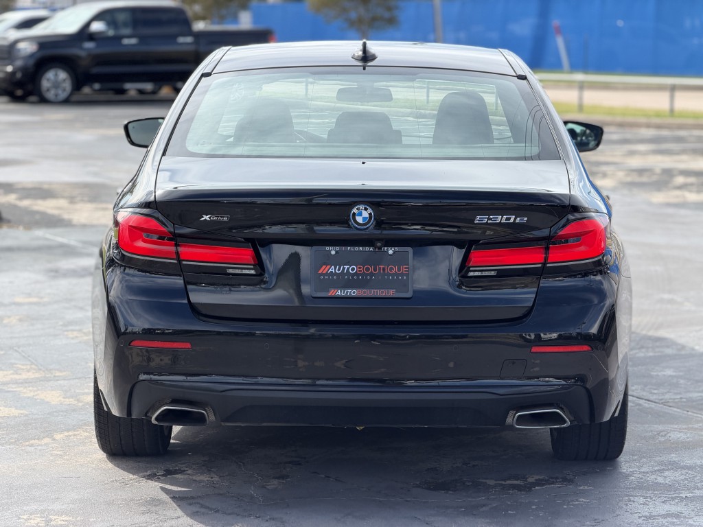 2023 BMW 5 Series Image 18
