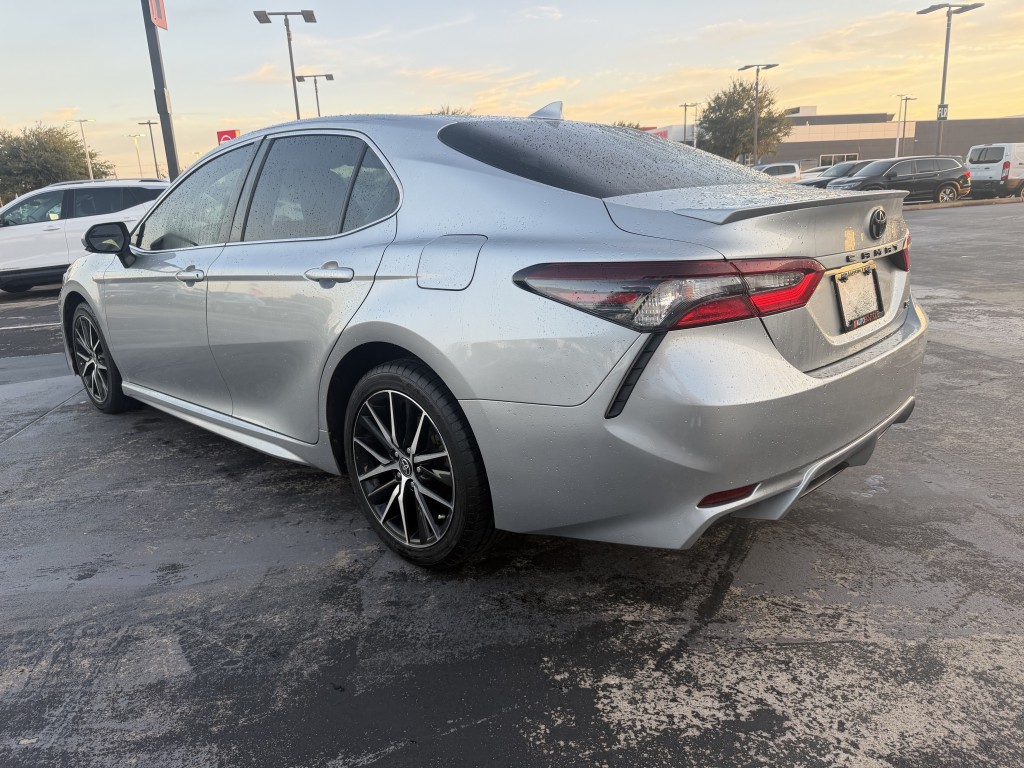 2023 Toyota Camry Image 15