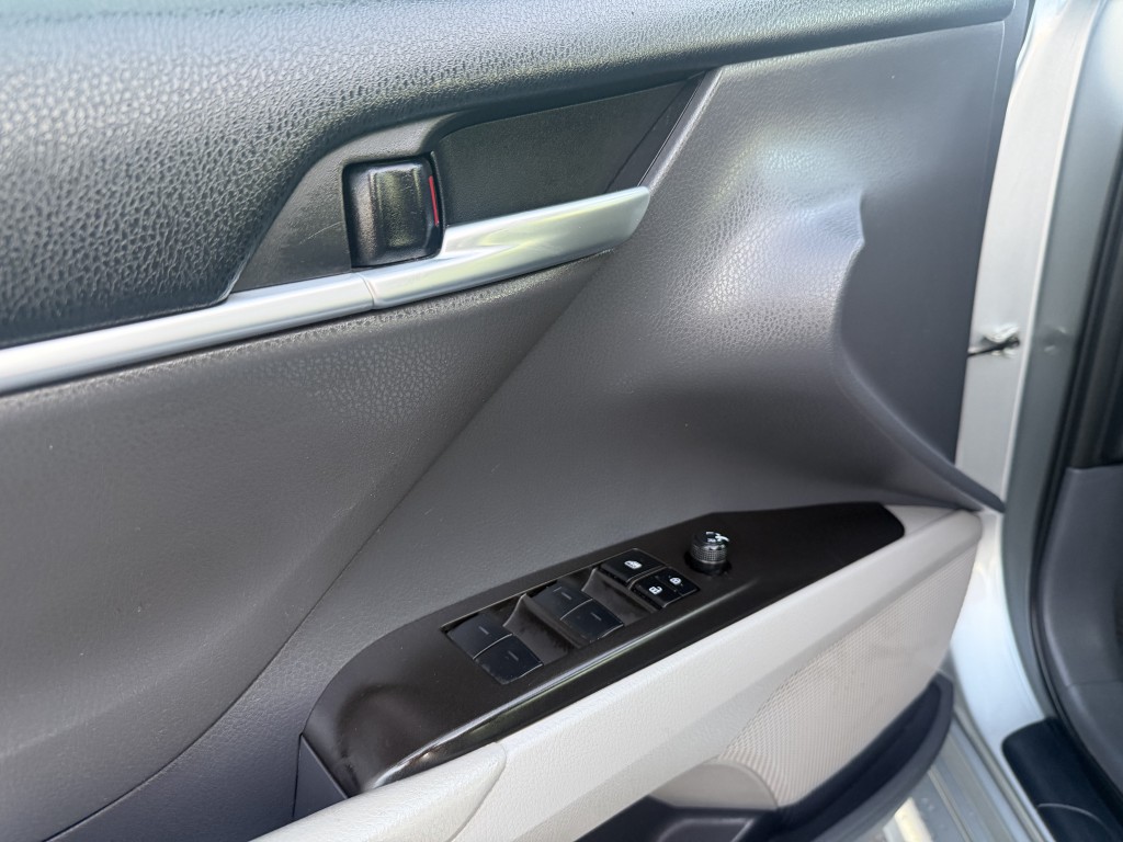 2023 Toyota Camry Image 32