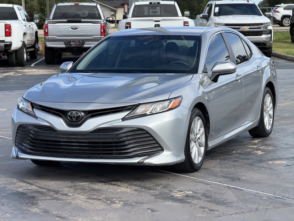 2018 Toyota Camry Image 6