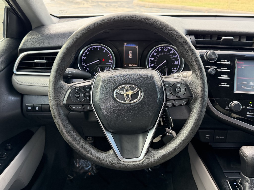 2018 Toyota Camry Image 8