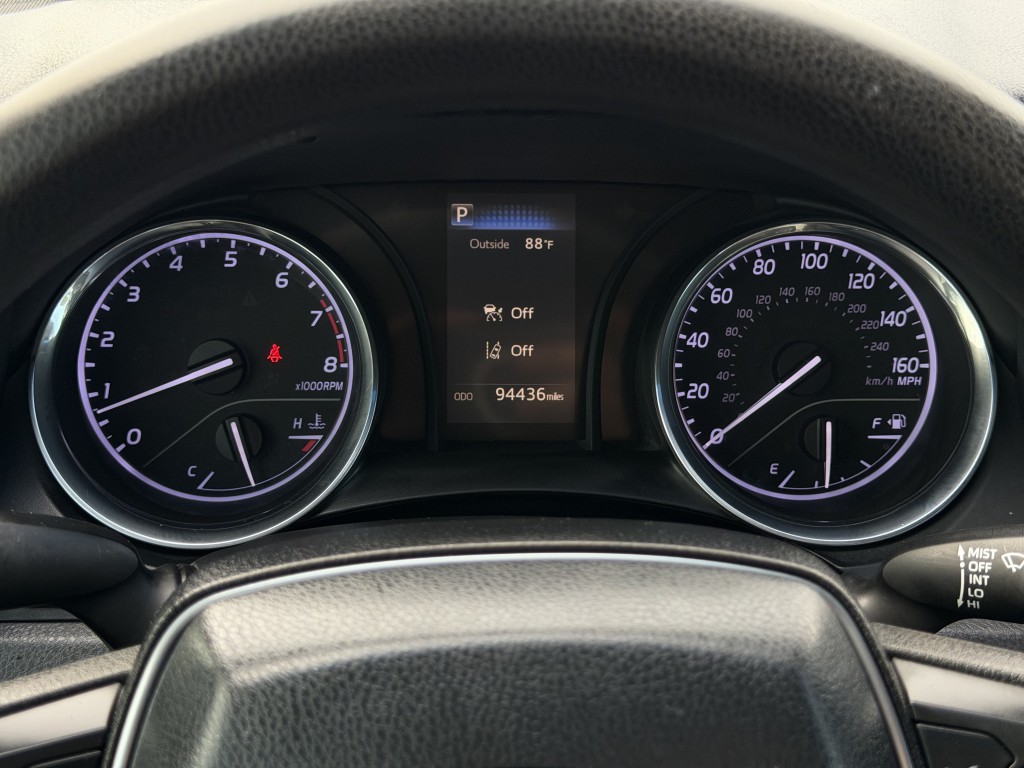 2018 Toyota Camry Image 11