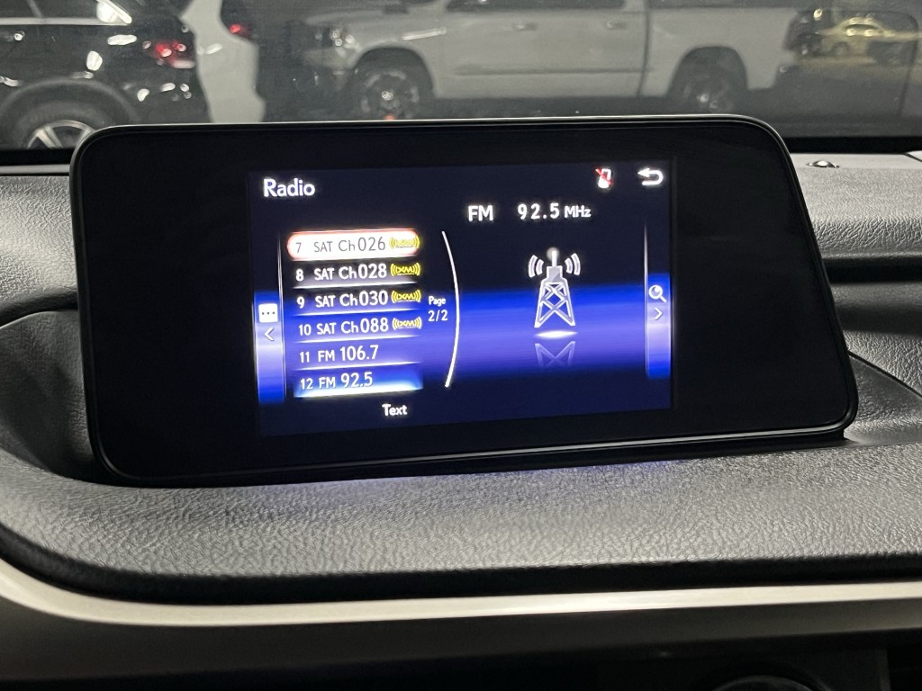2019 Lexus RX Image 8