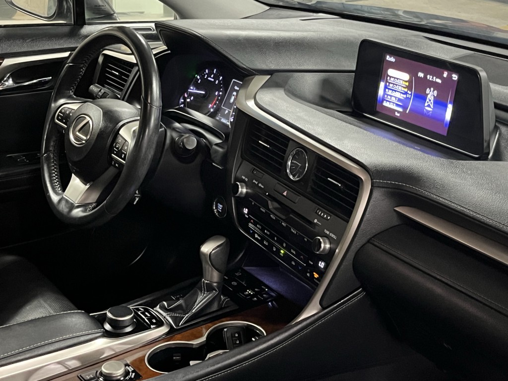 2019 Lexus RX Image 19
