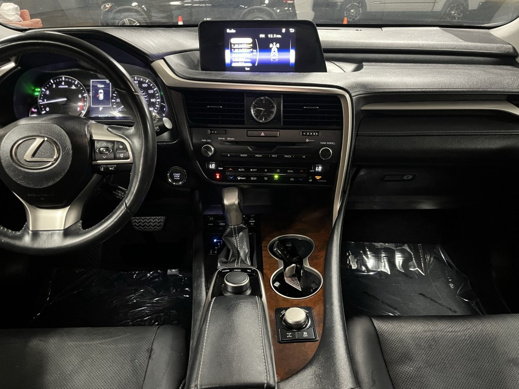 2019 Lexus RX Image 28