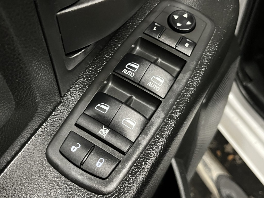 2021 RAM 1500 Image 24