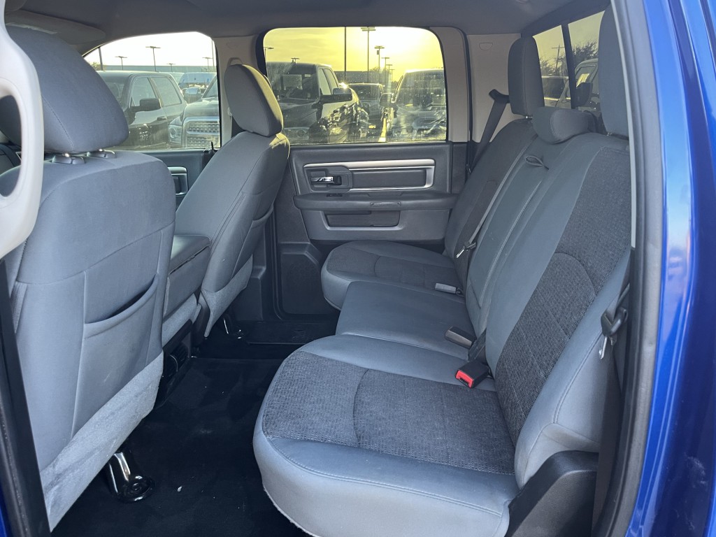 2015 RAM 1500 Image 28
