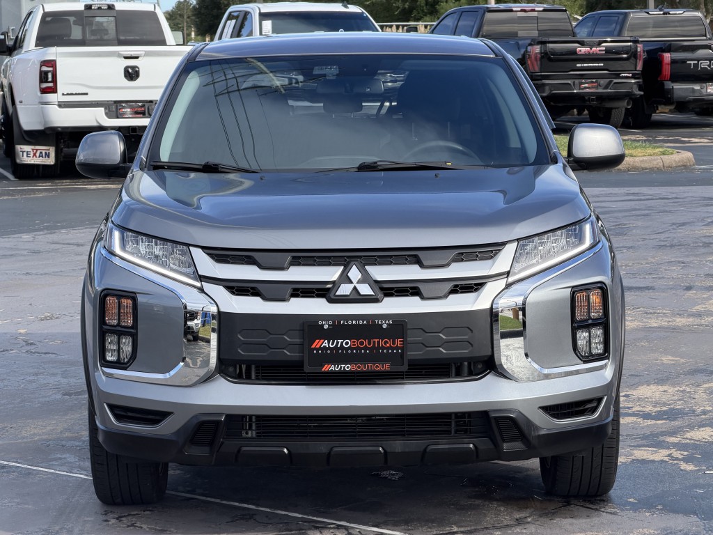 2024 Mitsubishi Outlander Image 7