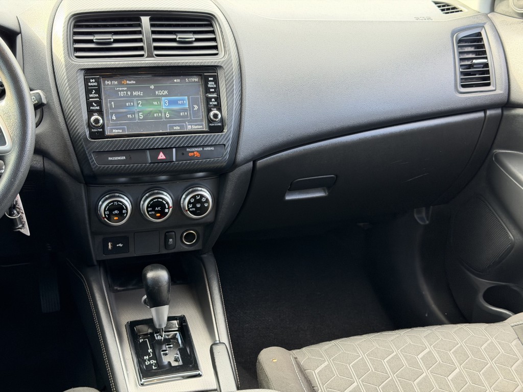 2024 Mitsubishi Outlander Image 18