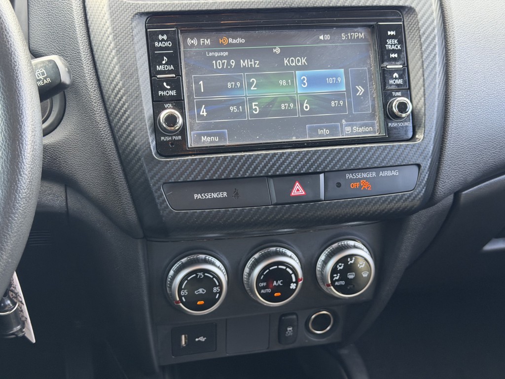 2024 Mitsubishi Outlander Image 19