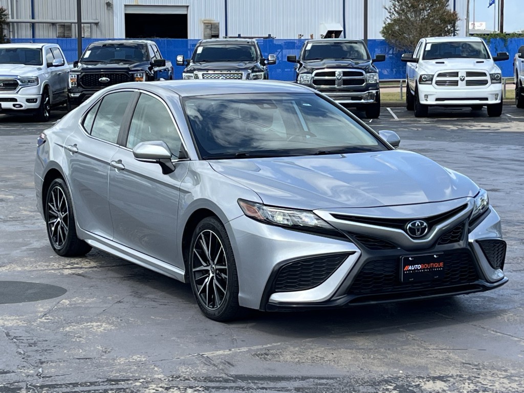 2022 Toyota Camry Image 5
