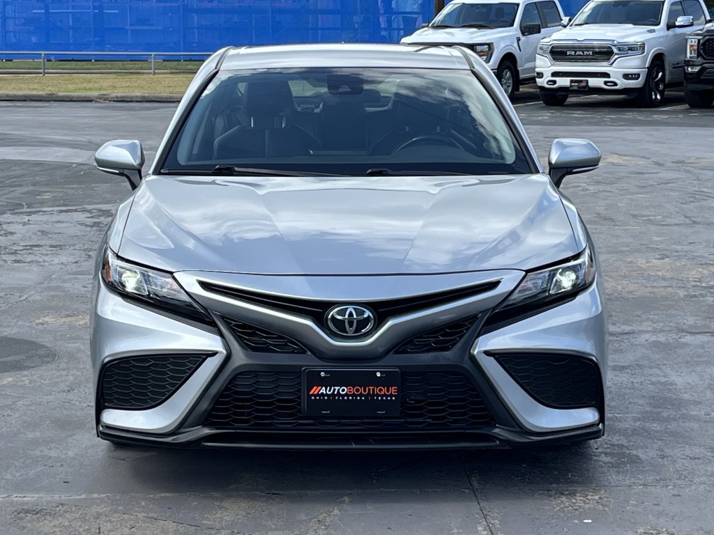 2022 Toyota Camry Image 6