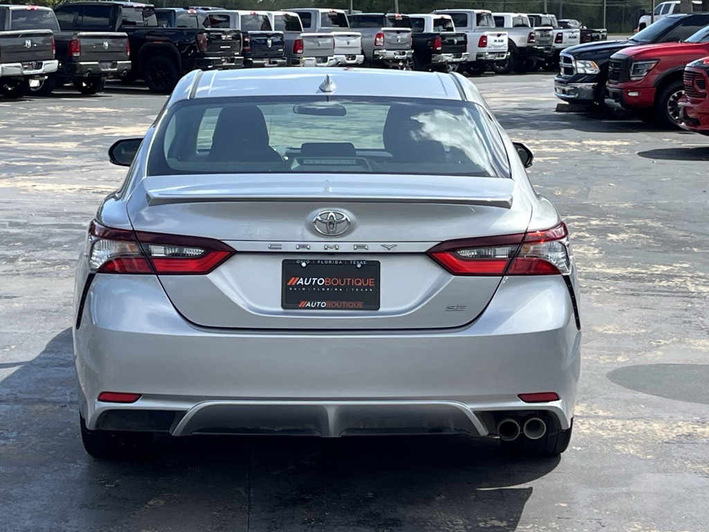 2022 Toyota Camry Image 9