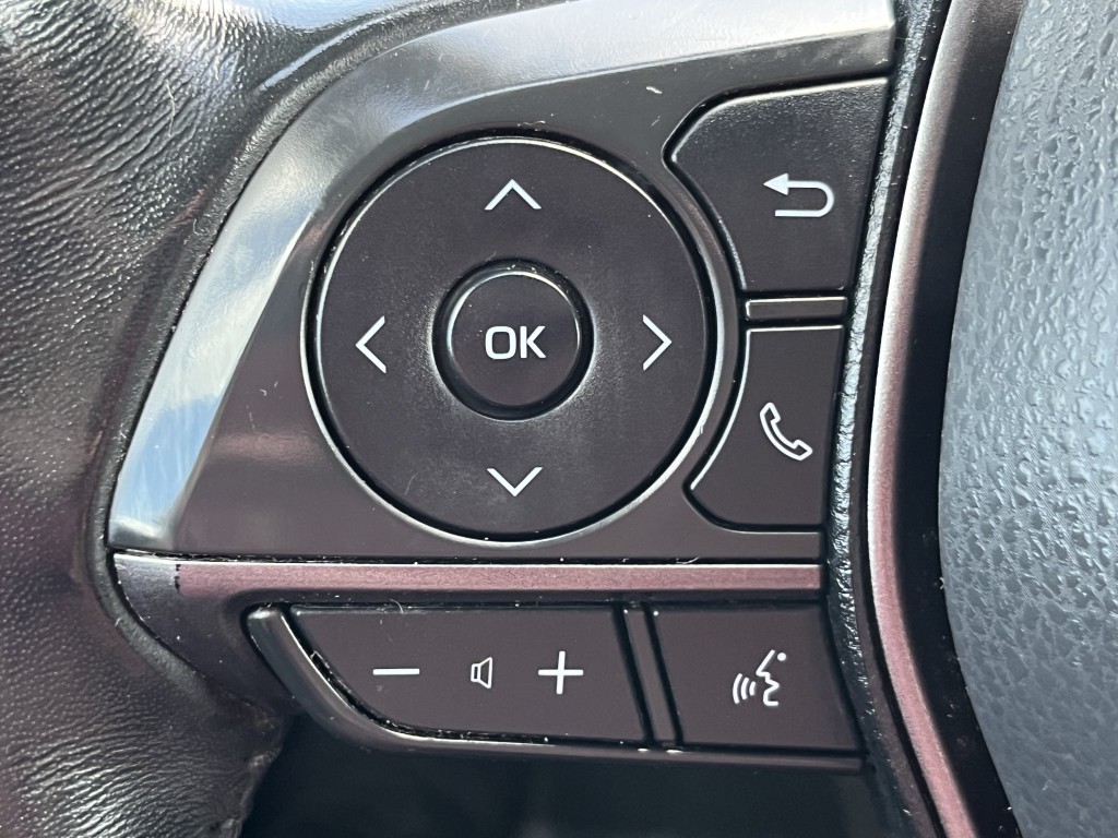 2022 Toyota Camry Image 18