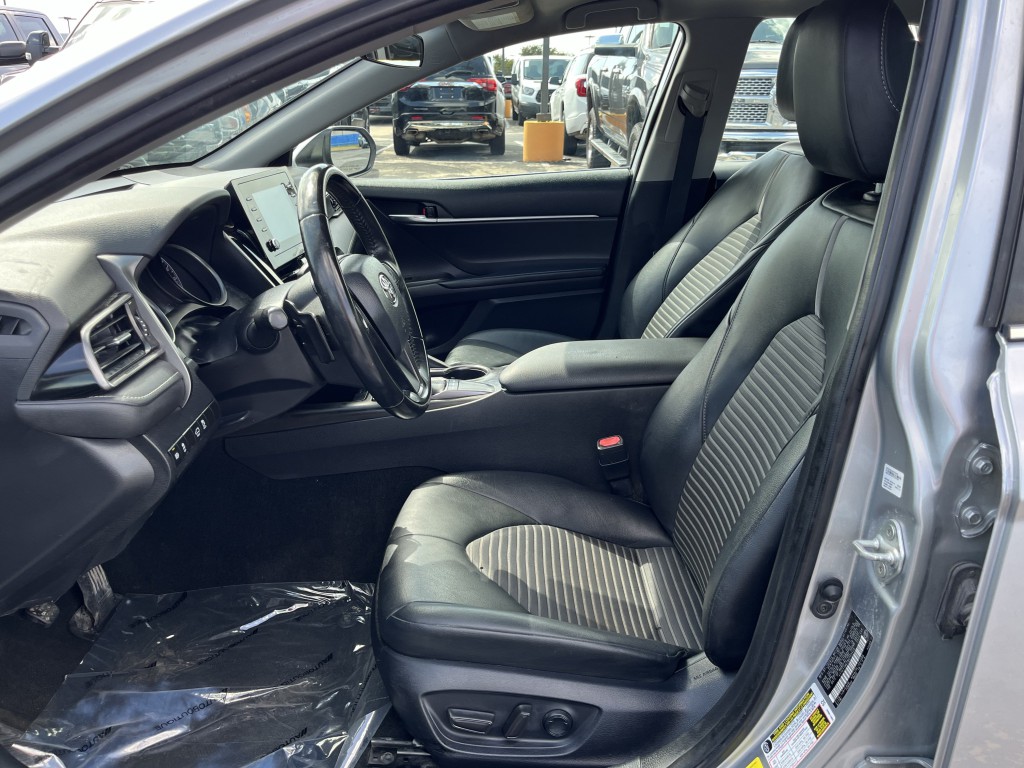 2022 Toyota Camry Image 26