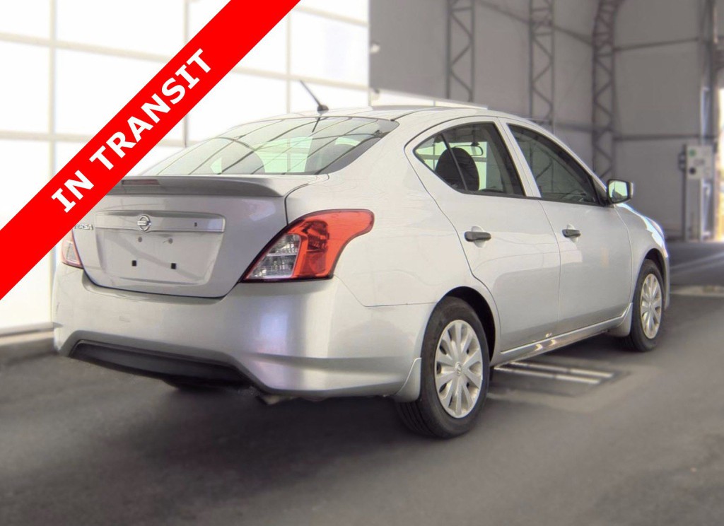 2018 Nissan Versa Image 7