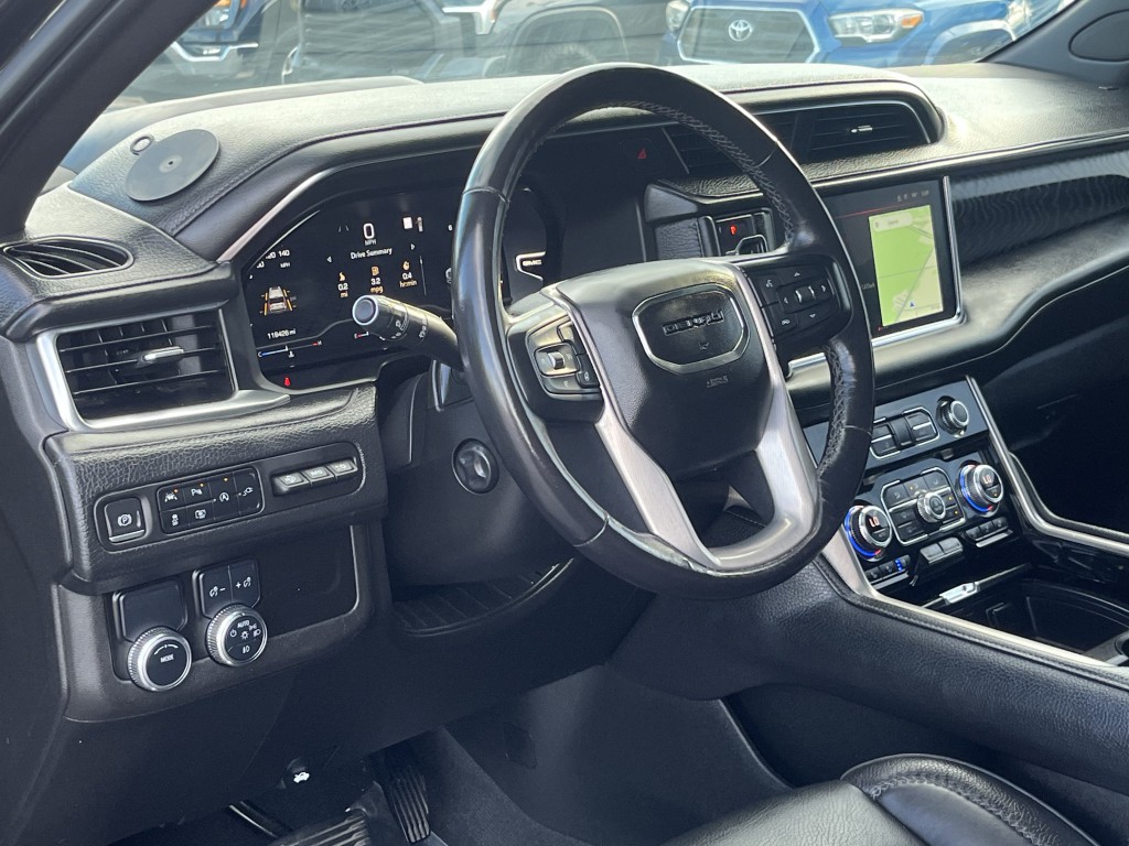 2022 GMC Yukon Image 17