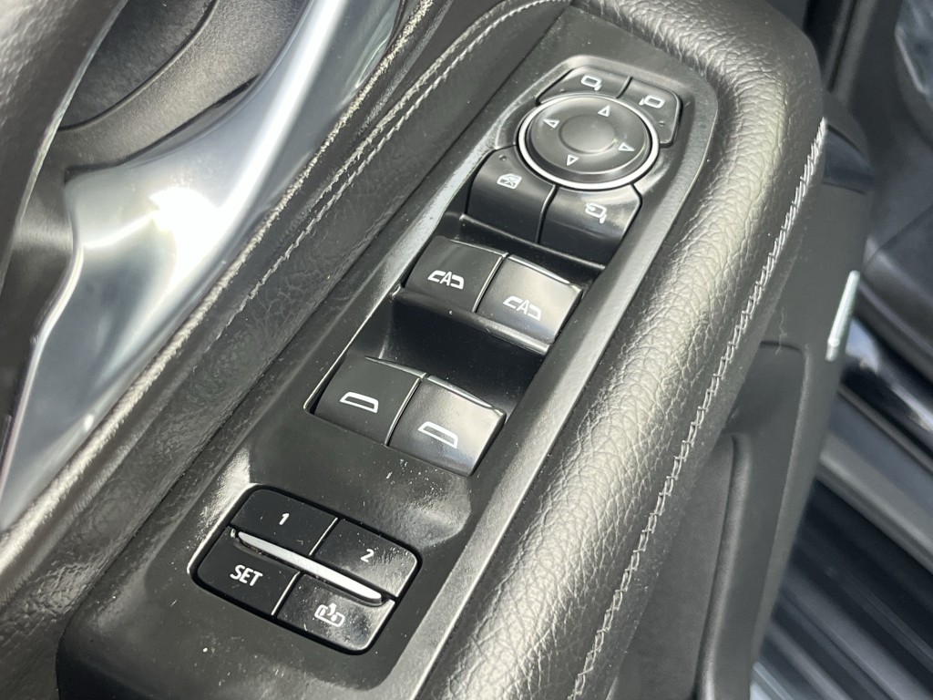 2022 GMC Yukon Image 27