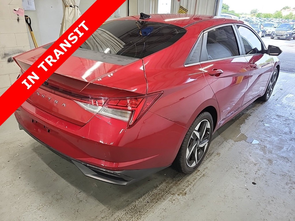 2022 Hyundai Elantra Image 7