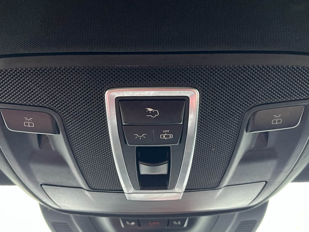 2017 Mercedes-Benz GLE-Class Image 25