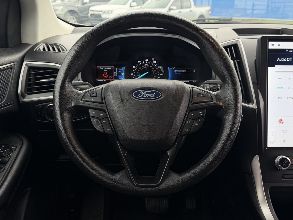 2023 Ford Edge Image 8