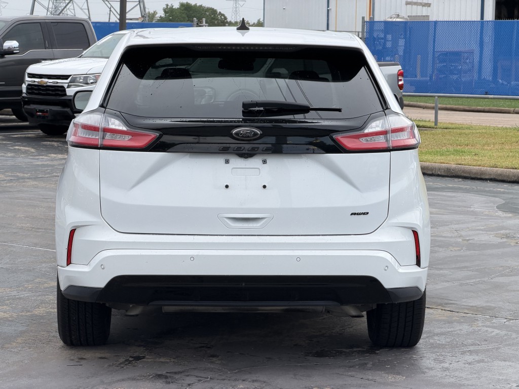 2023 Ford Edge Image 12
