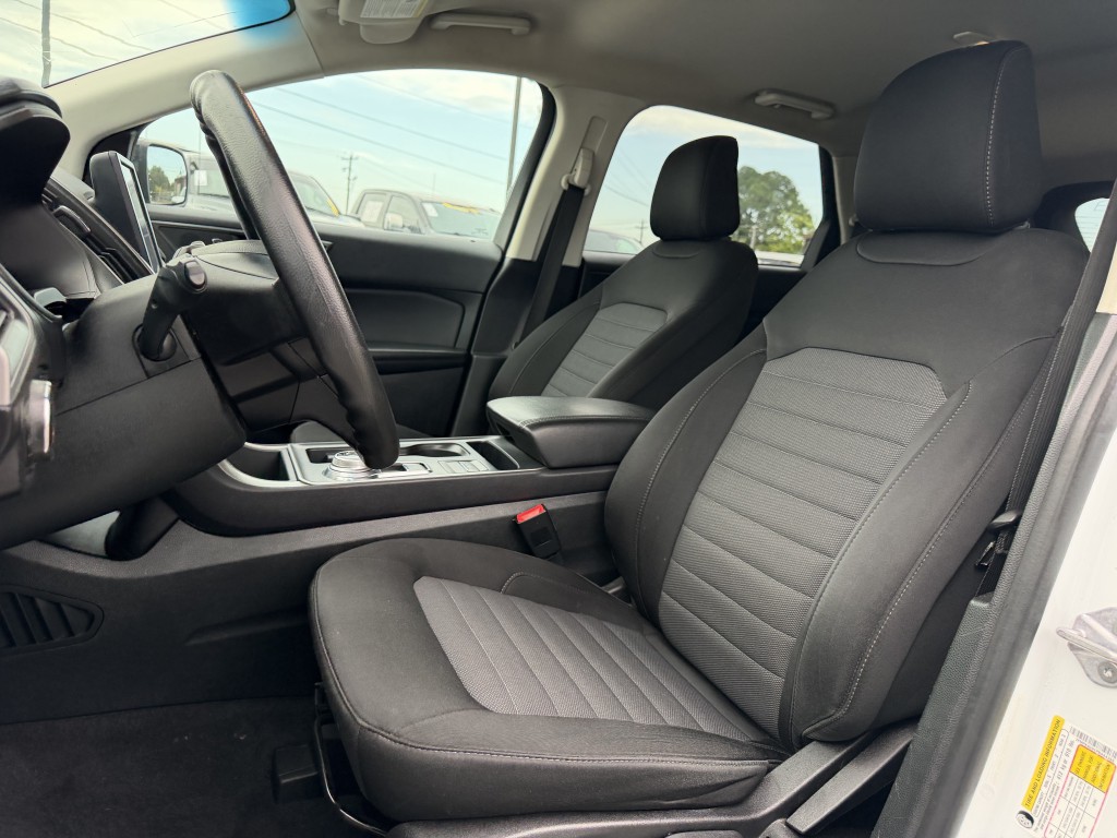 2023 Ford Edge Image 17