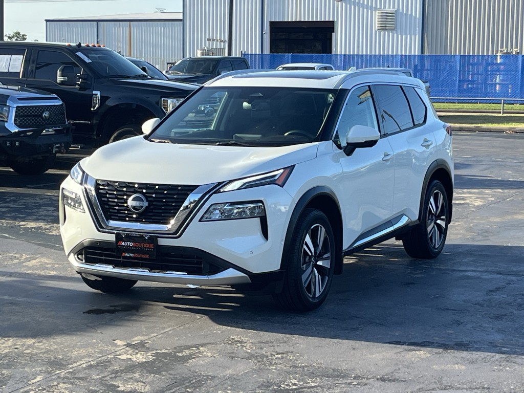 2023 Nissan Rogue Image 3