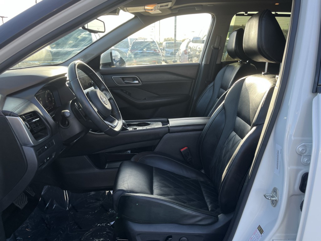 2023 Nissan Rogue Image 30