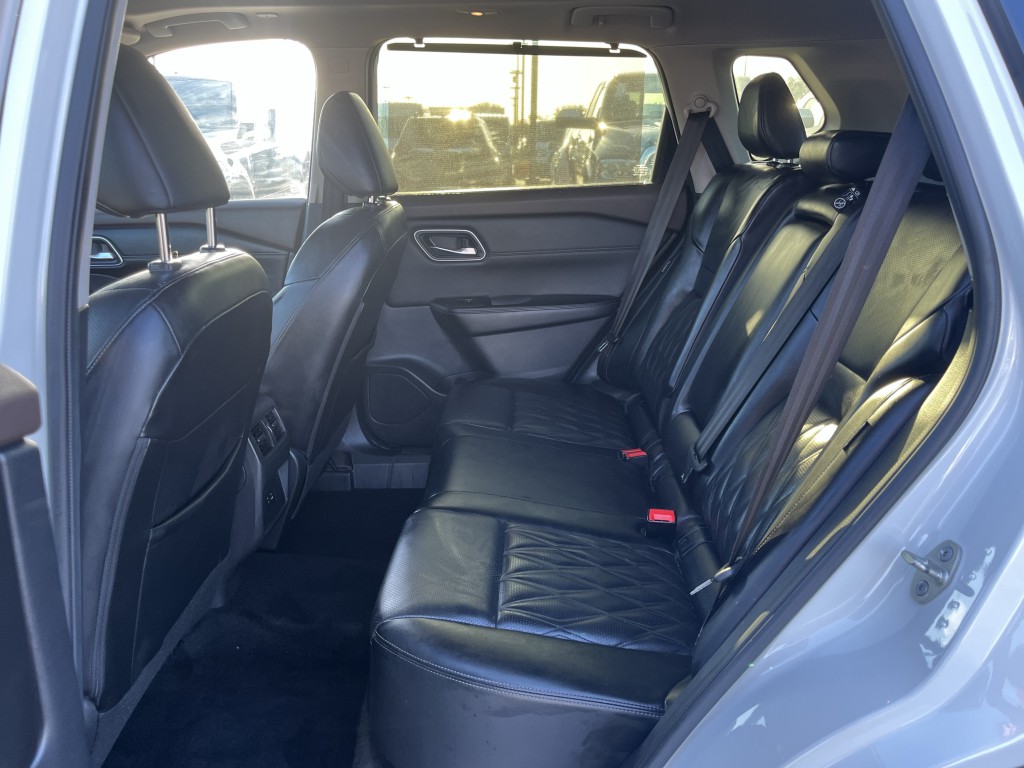 2023 Nissan Rogue Image 32