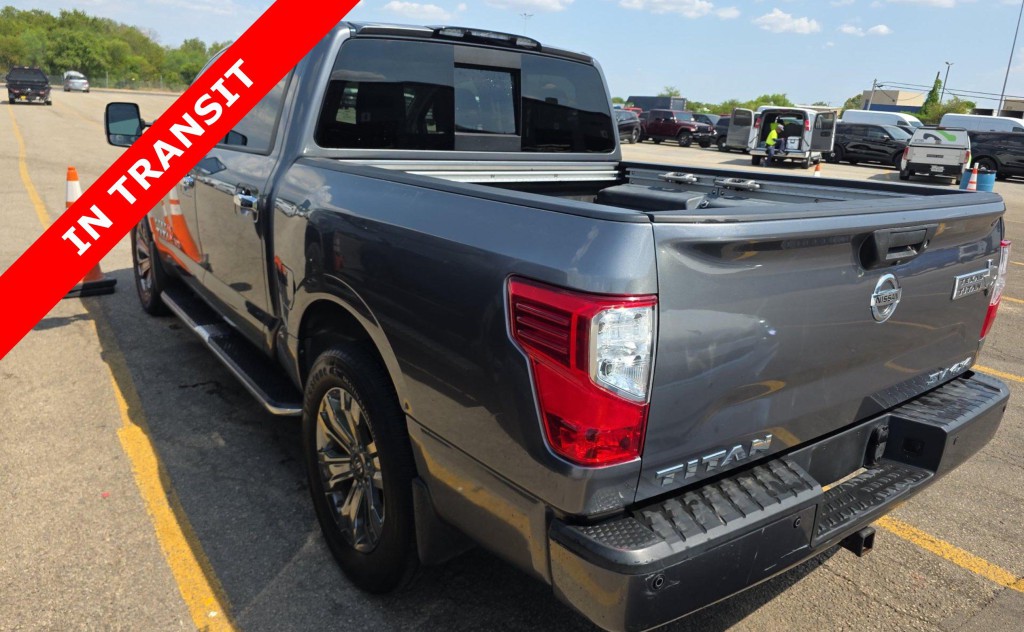 2019 Nissan Titan Image 6