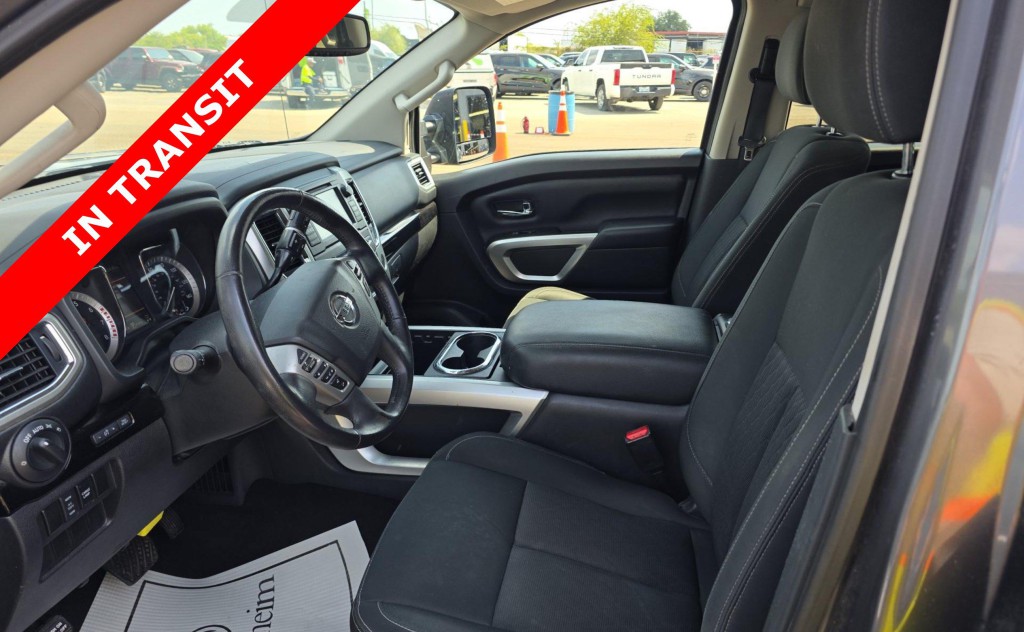 2019 Nissan Titan Image 7