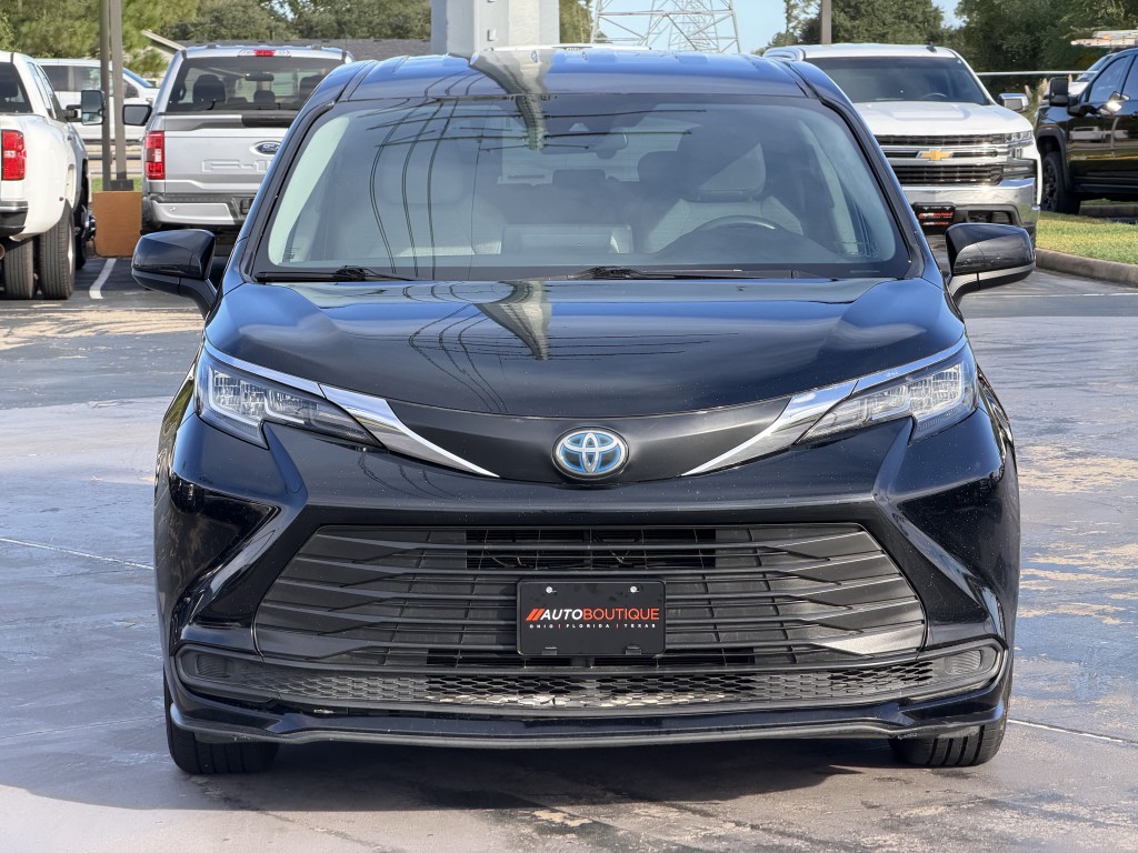 2022 Toyota Sienna Image 7
