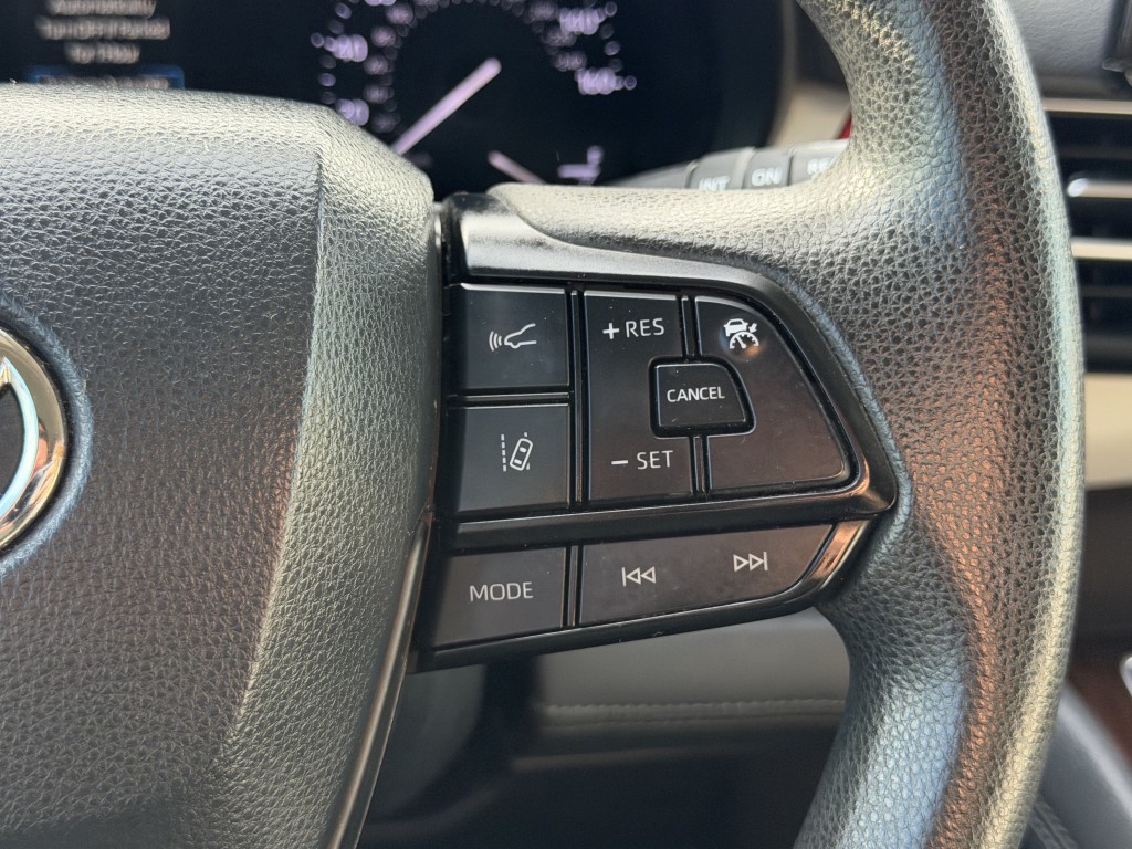 2022 Toyota Sienna Image 10