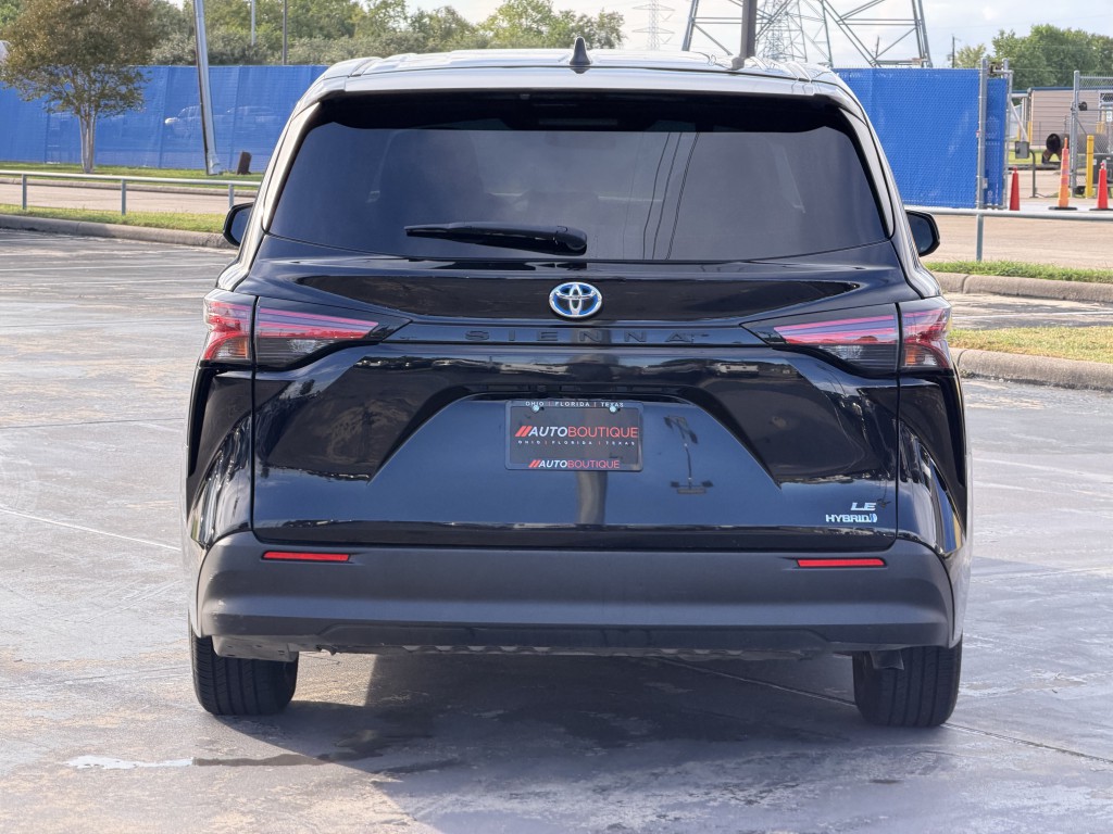 2022 Toyota Sienna Image 14