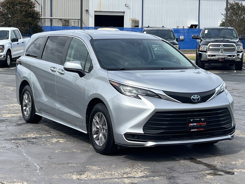 2022 Toyota Sienna Image 5