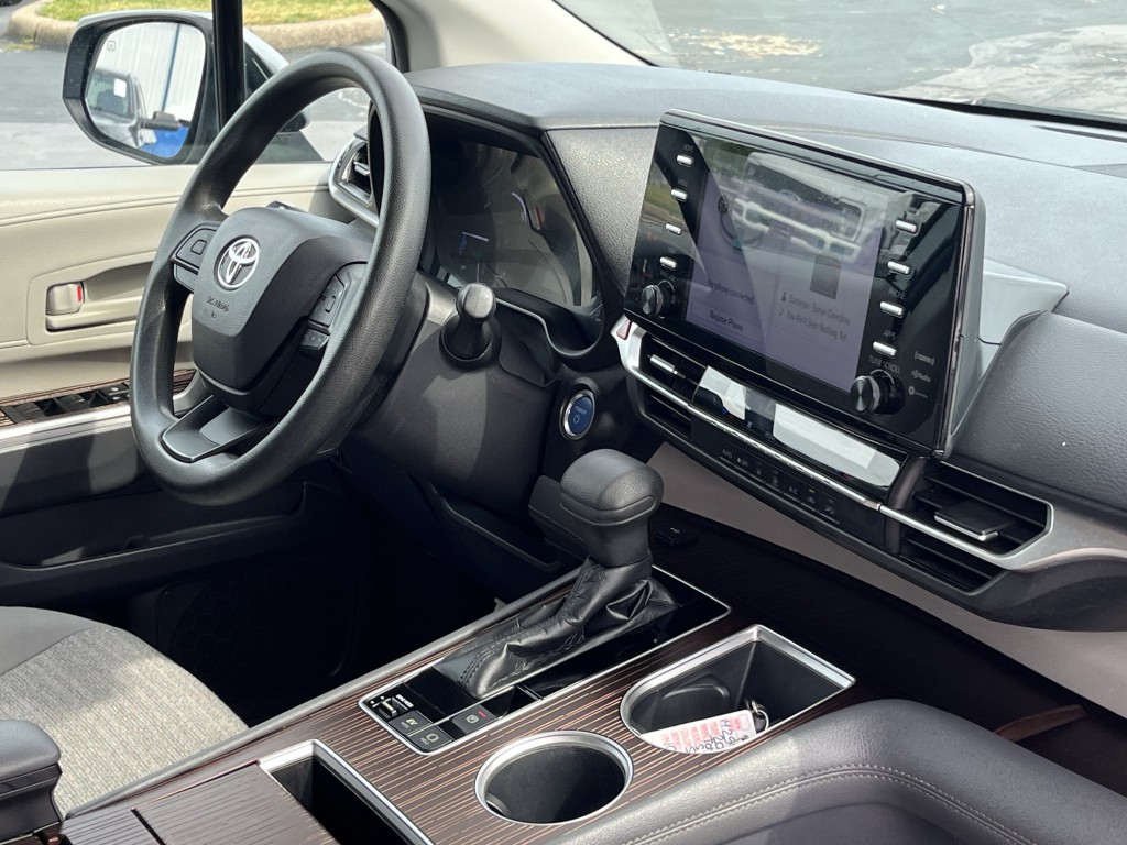 2022 Toyota Sienna Image 15
