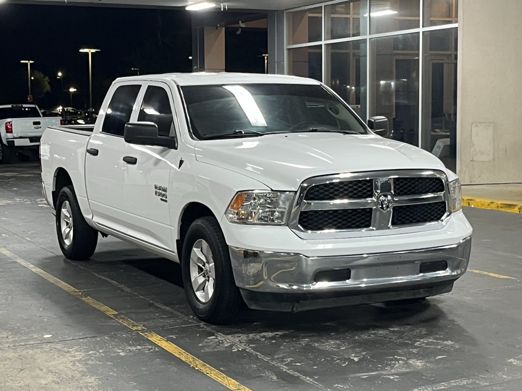 2022 RAM 1500 Image 3