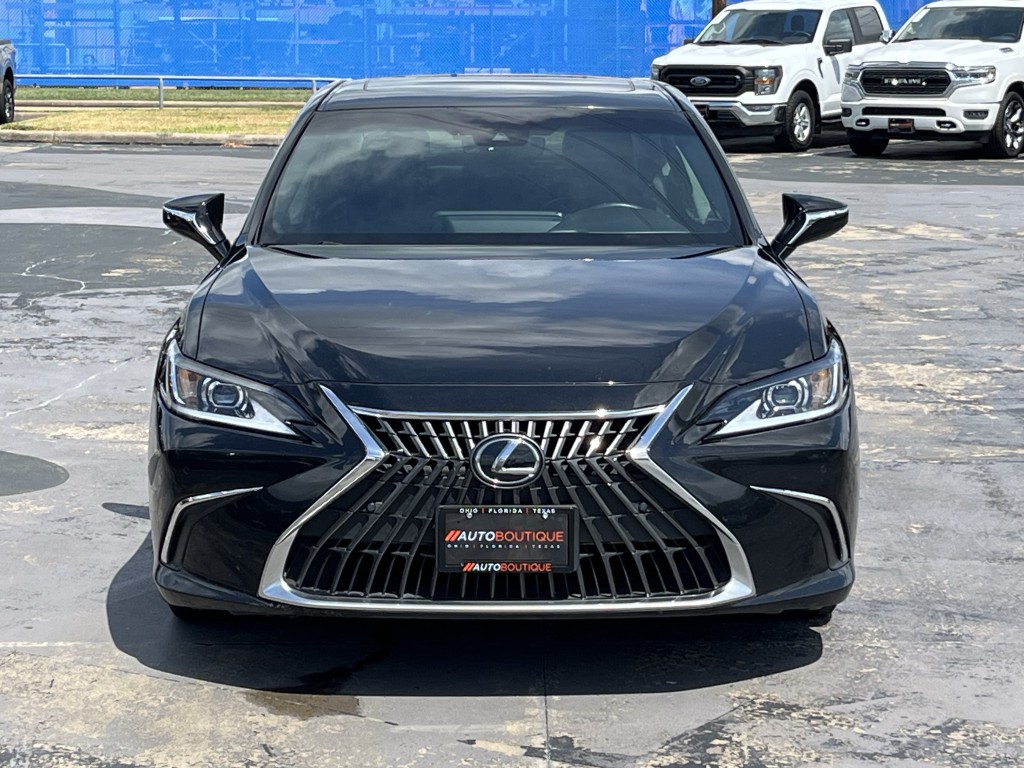 2023 Lexus ES Image 6