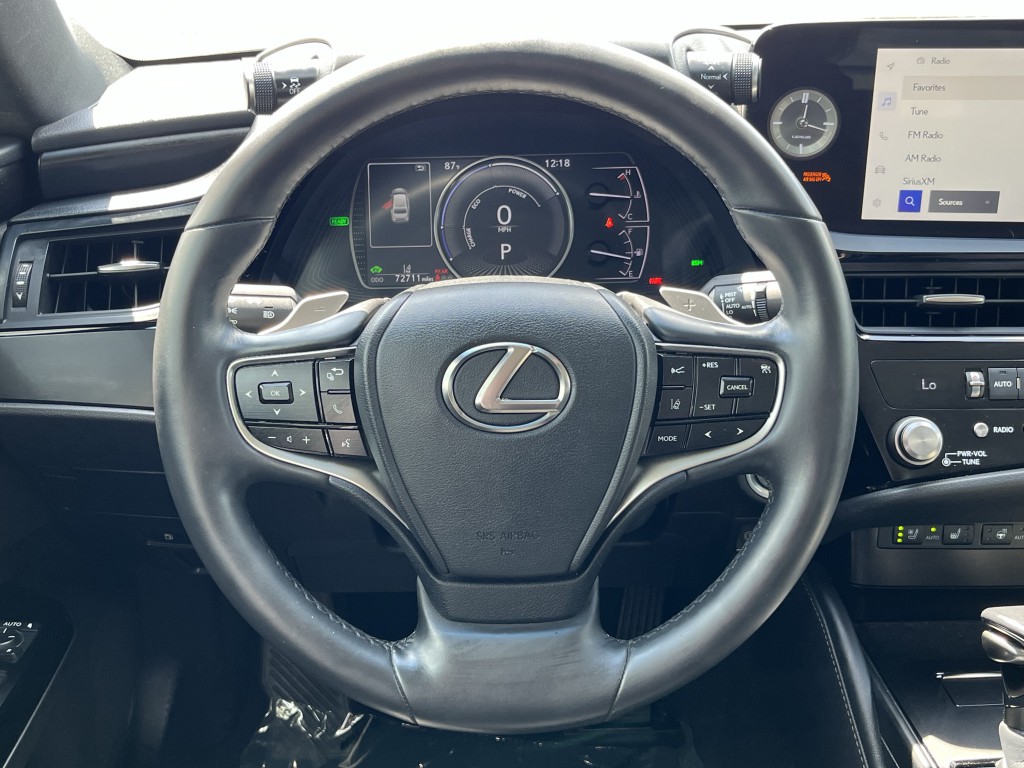 2023 Lexus ES Image 18