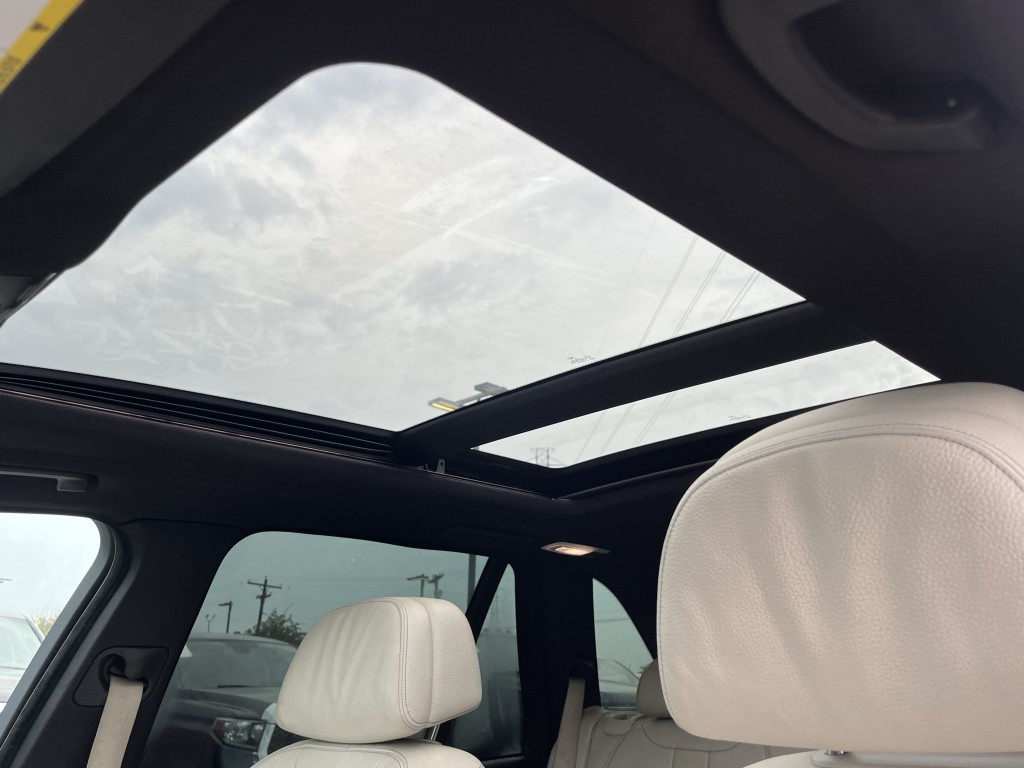 2017 BMW X5 Image 9