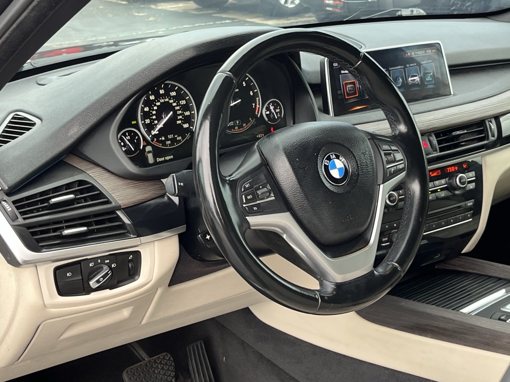 2017 BMW X5 Image 18