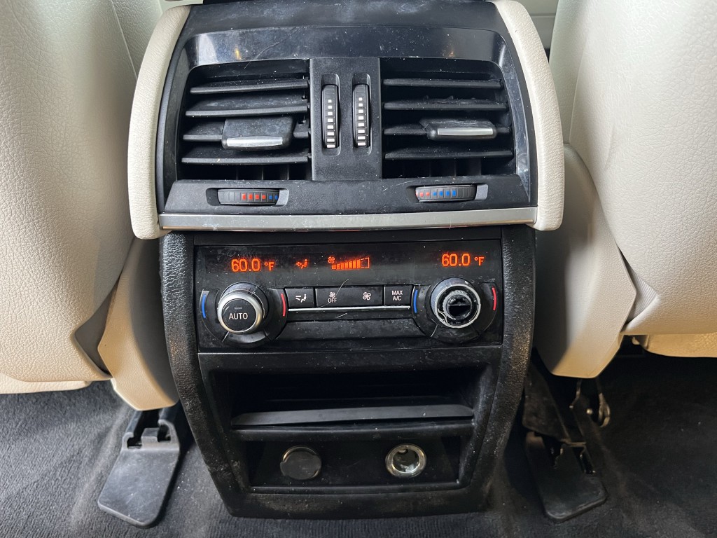 2017 BMW X5 Image 30