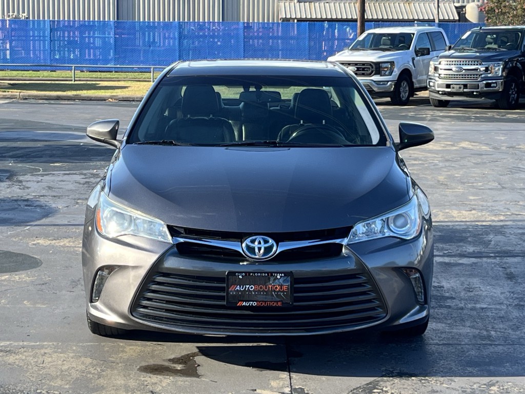 2017 Toyota Camry Image 6