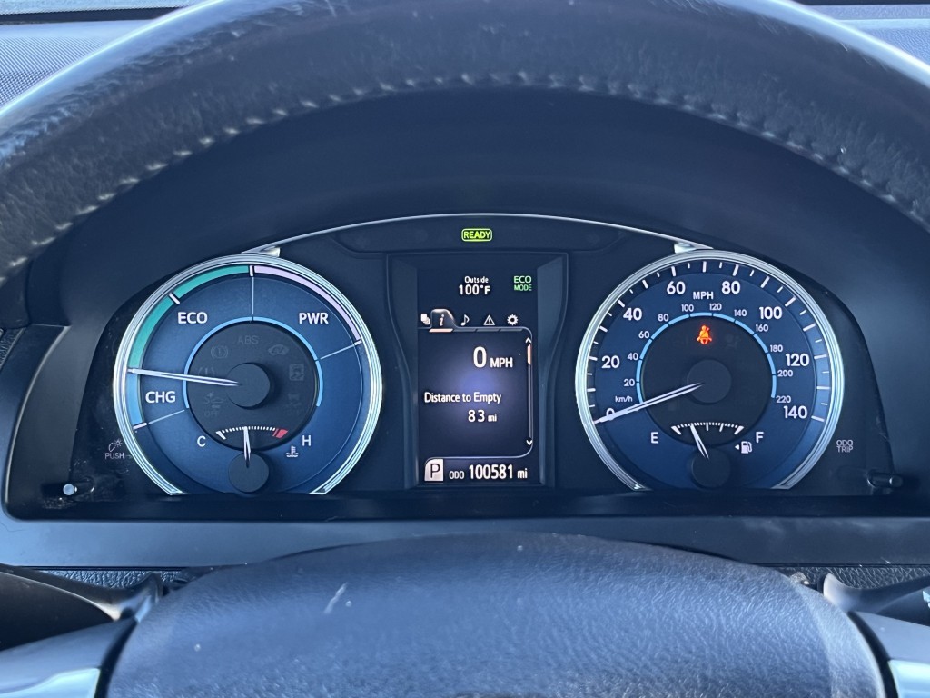 2017 Toyota Camry Image 21
