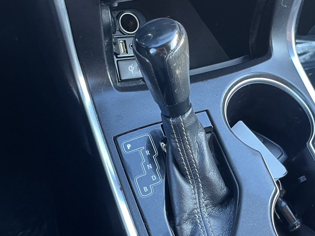 2017 Toyota Camry Image 22