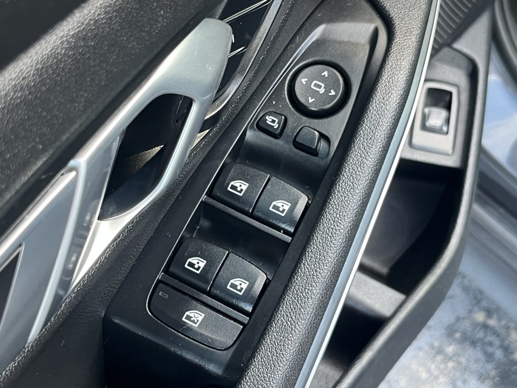 2021 BMW 3 Series Image 27