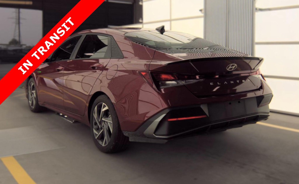 2025 Hyundai Elantra Image 6