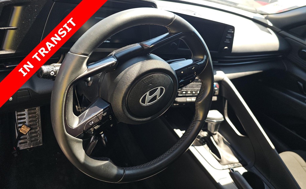2025 Hyundai Elantra Image 8