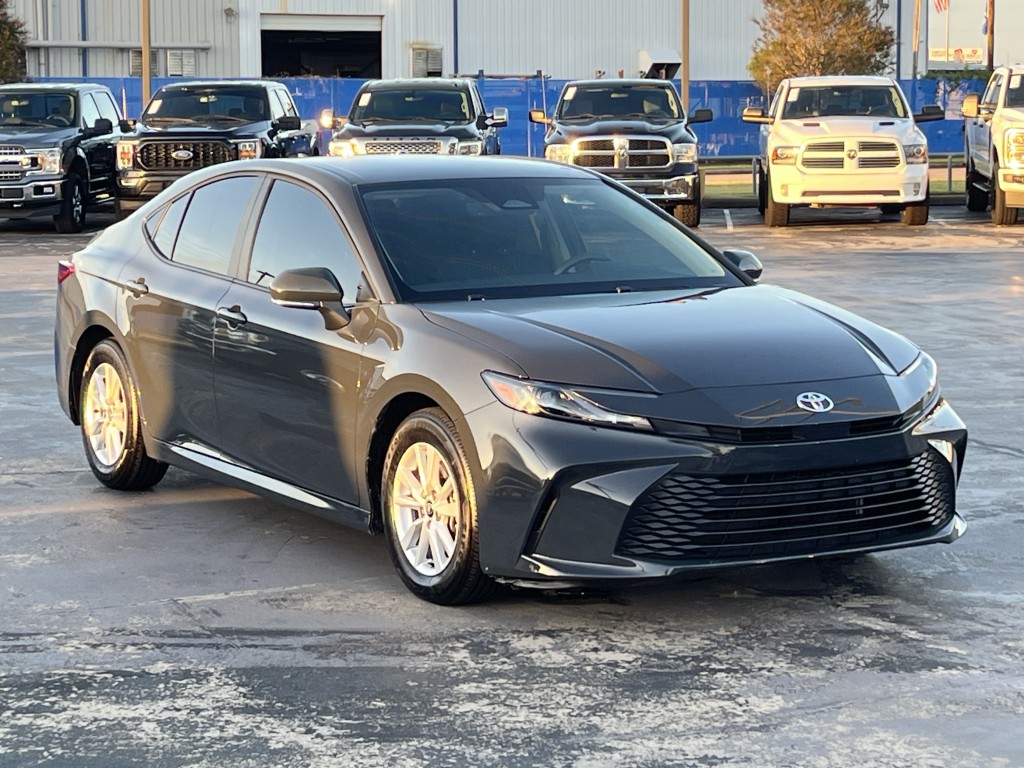 2026 Toyota Camry Image 5